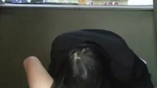 Bilgisayar nerd iş yerinde kedi başörtülü arap pornosu alır