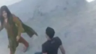 Lezzetli olgun video seks arap sürtük bir yabancıyla seks oturumu var